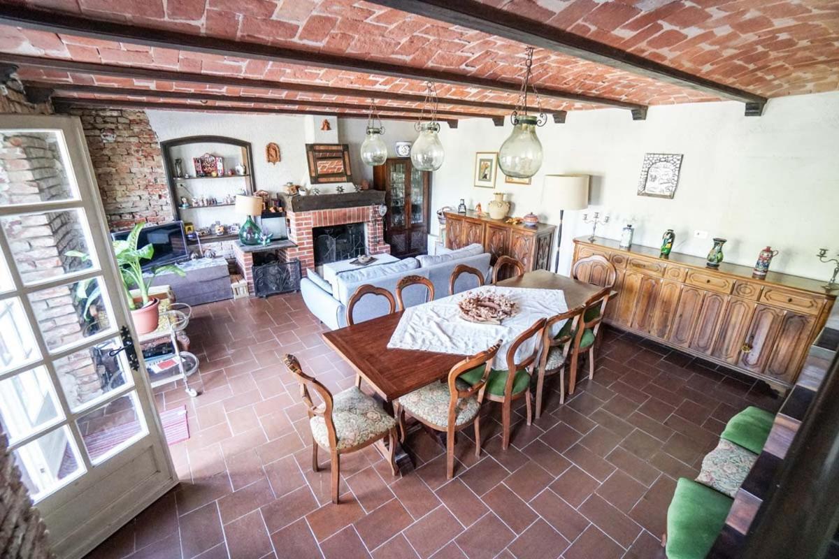 Tenuta Nissole Rocchetta Tanaro Extérieur photo